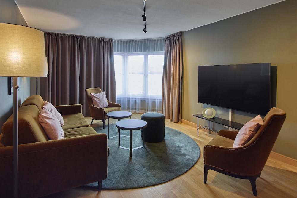 Suite (Master) - Photo 3