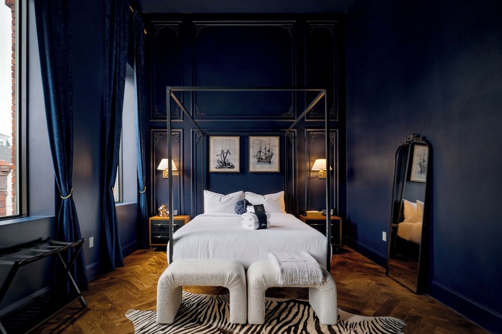 ADA Classic Queen-Room 6