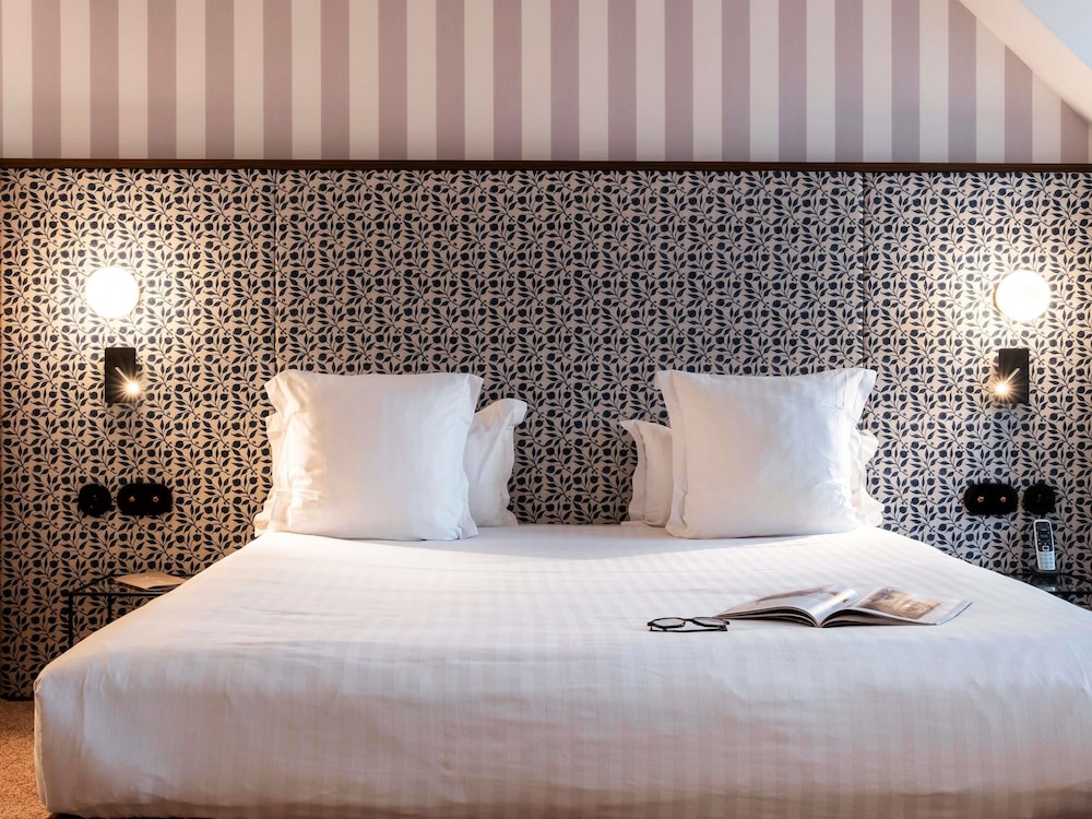 Standard Suite, 1 Double Bed with Sofa bed photo 1