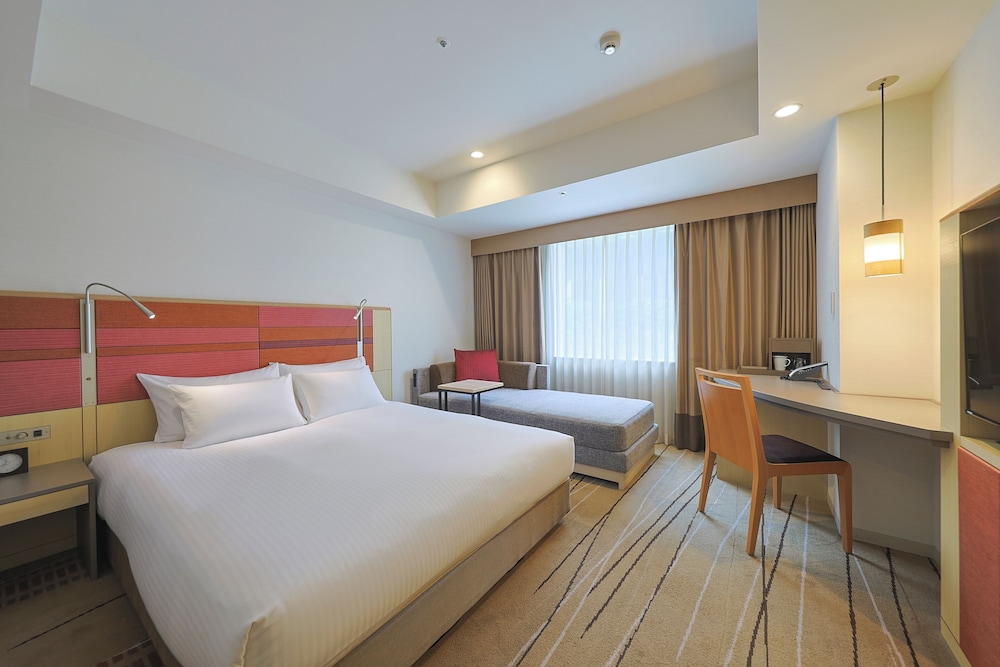 Superior Double Room, 1 Queen Bed with Sofa bed, Non Smoking (Max 3 Adults) photo 1