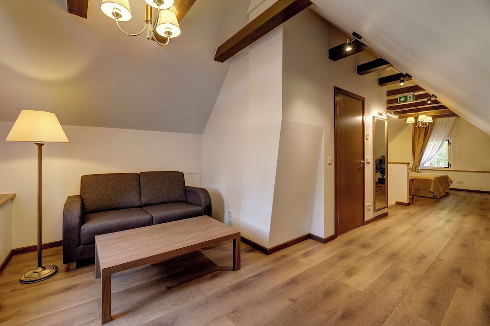 Villa photo 2