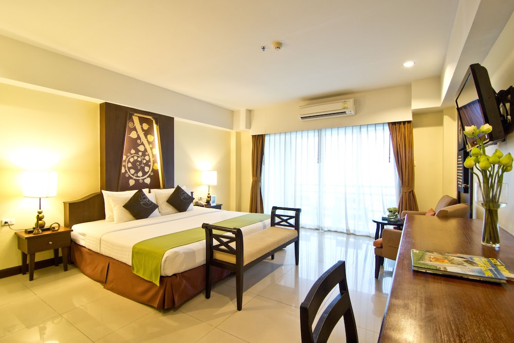 Grand Deluxe Room - Photo 5