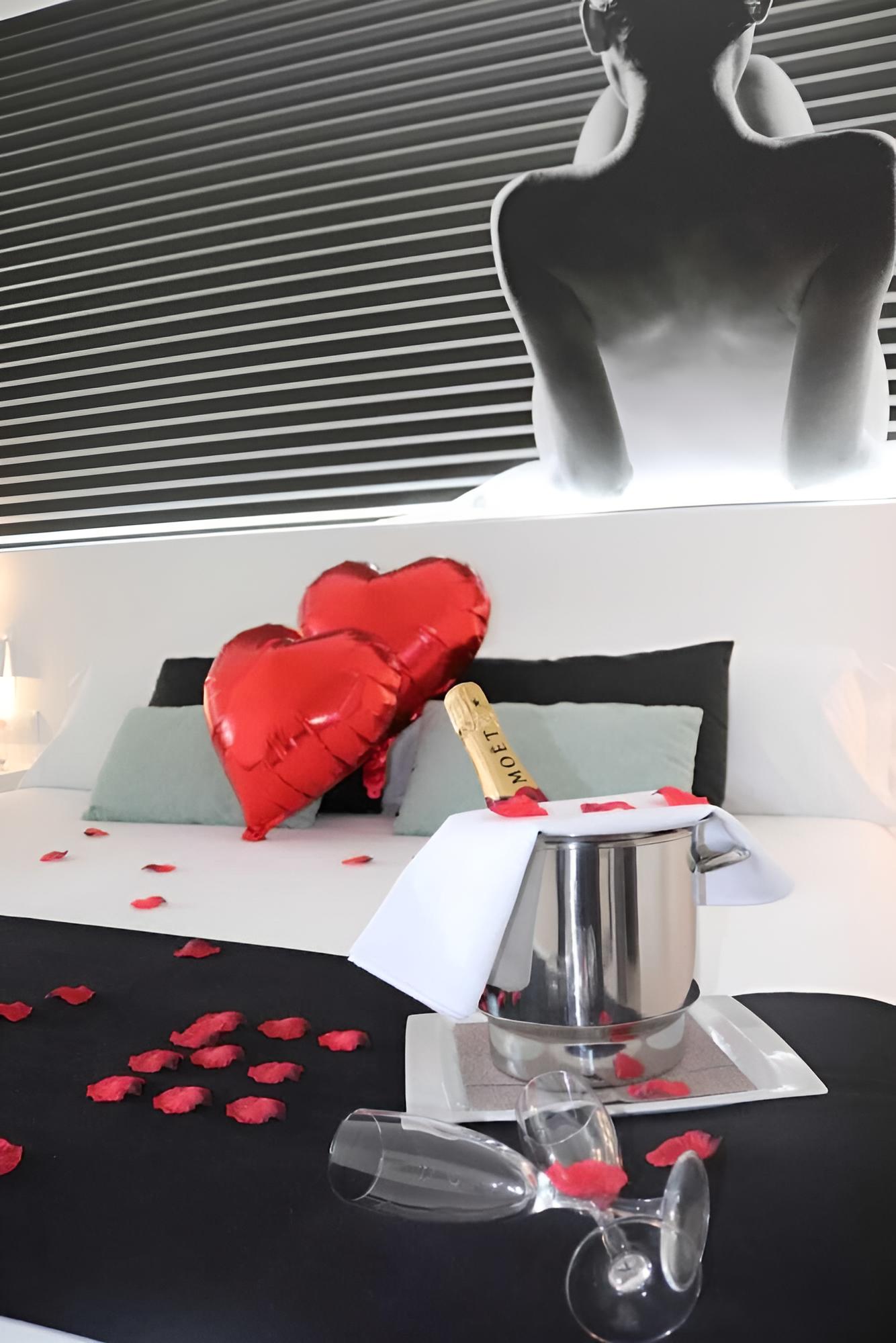 Romantic Suite, Terrace, Sea View photo 1