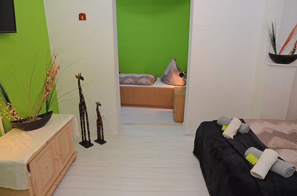 Grand Apartment, Garden View photo 3