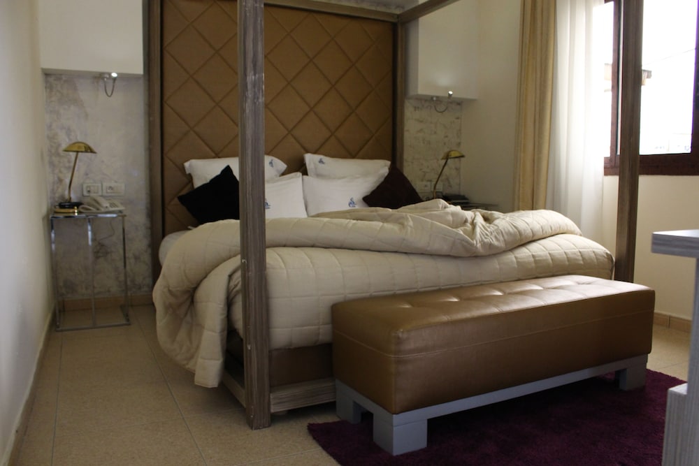 Standard Suite photo 2