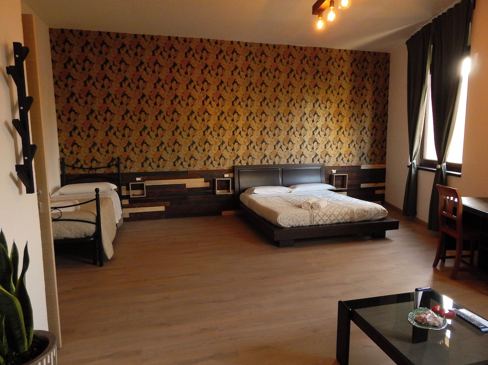 Family Room - Photo 12