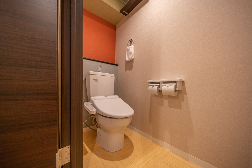 Single Room, Non Smoking (Run of House) - Photo 3
