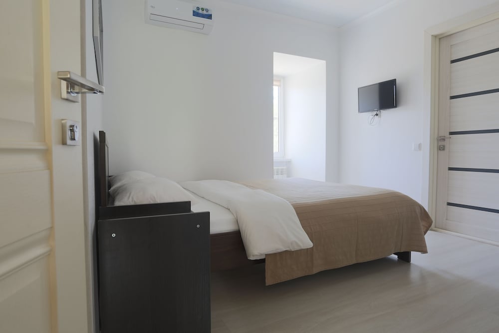 Economy Double Room photo 1