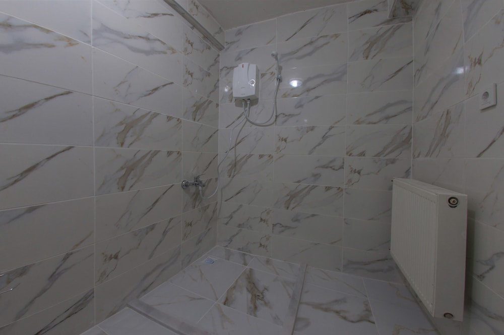 Economy Room, Shared Bathroom, City View photo 3