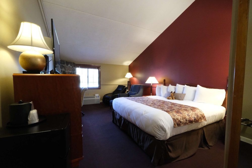 Premium Room, 1 King Bed - Photo 1