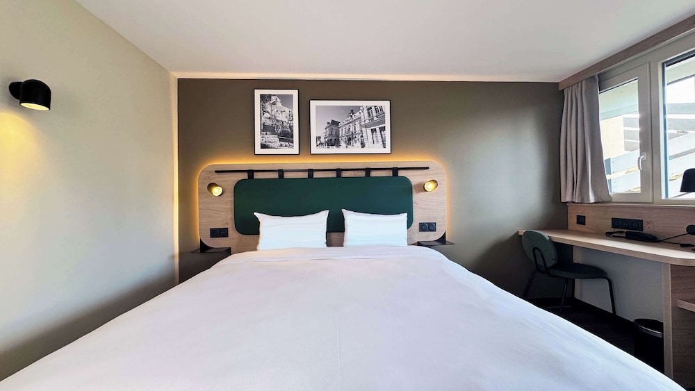 Triple Room, Multiple Beds - Photo 2