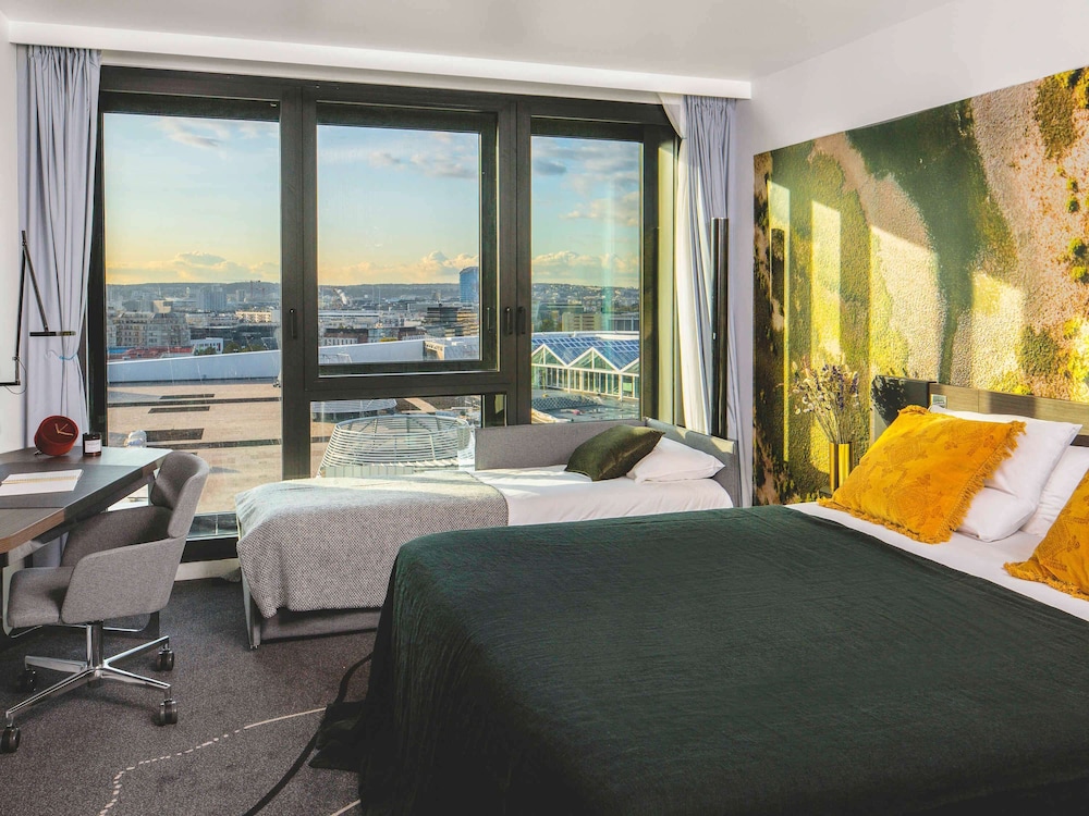 Executive Room, 1 Queen Bed with Sofa bed