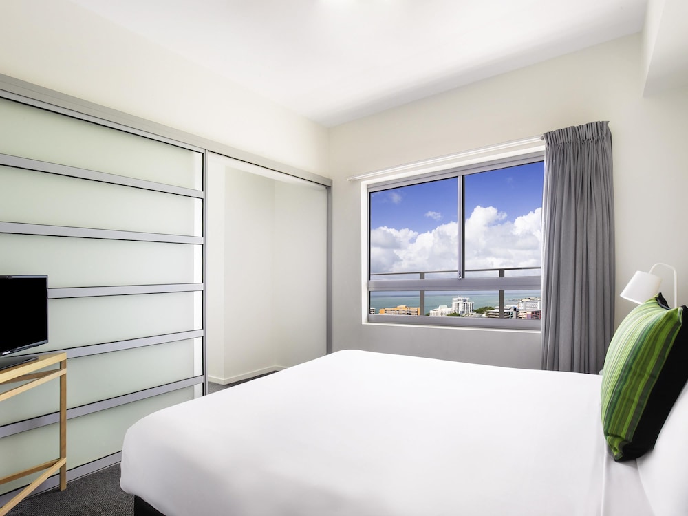 Apartment, 1 Bedroom (Water View)