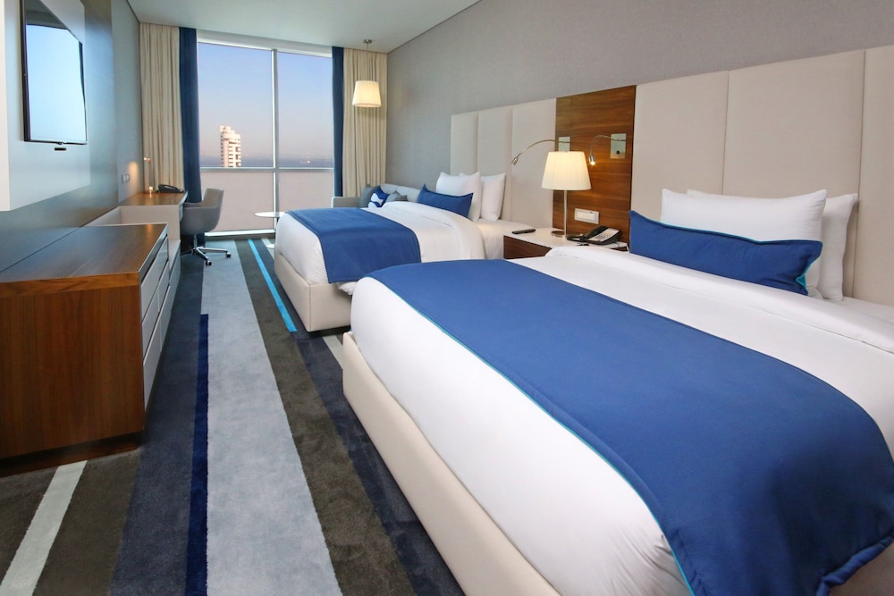 Classic Room, 2 Queen Beds, Accessible