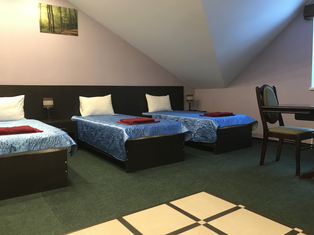 Standard Triple Room, 3 Twin Beds photo 1