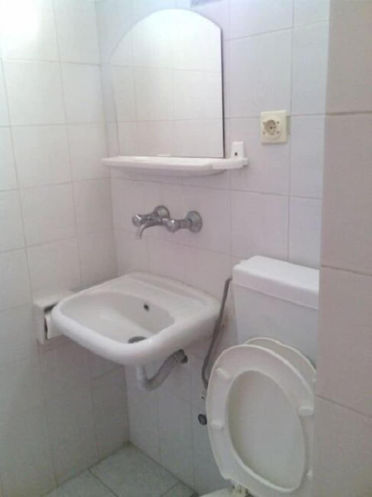 Standard Triple Room photo 2