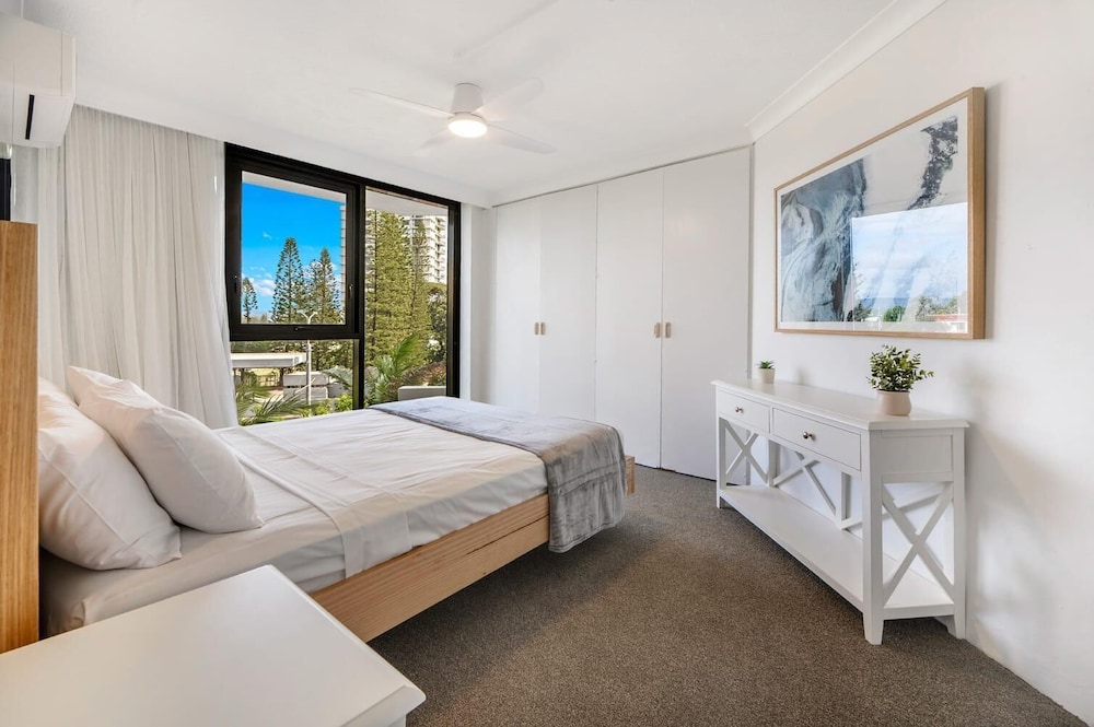Deluxe Apartment, 3 Bedrooms photo 2