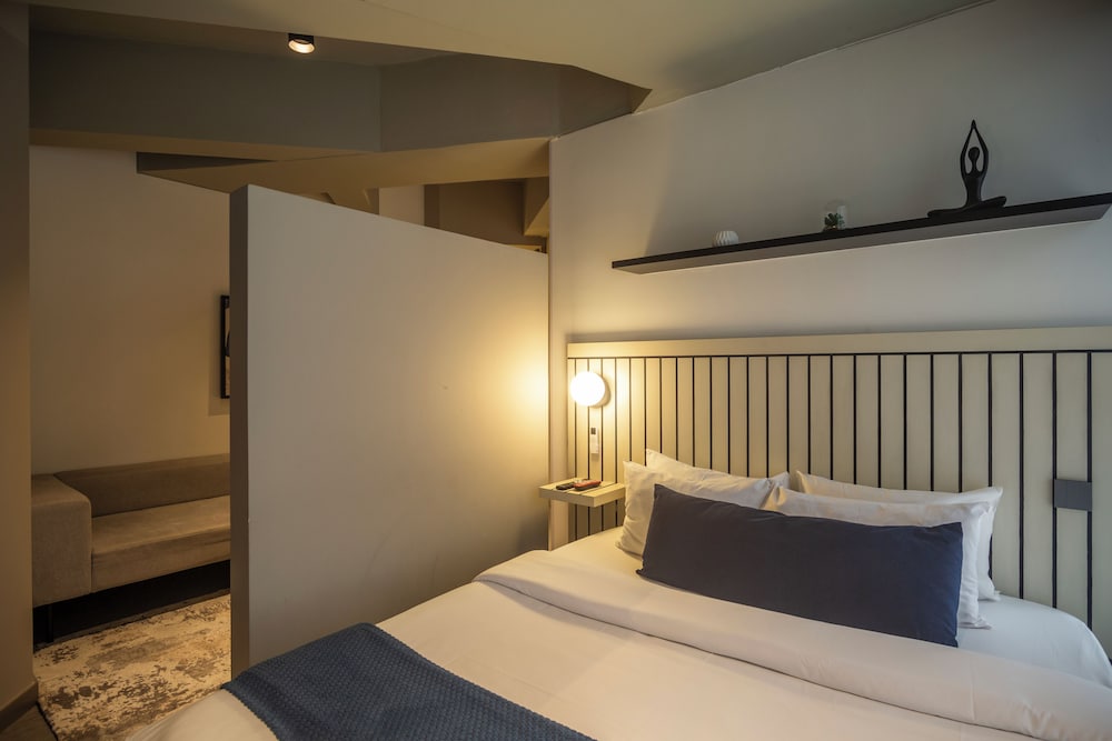 Apartment (A2)