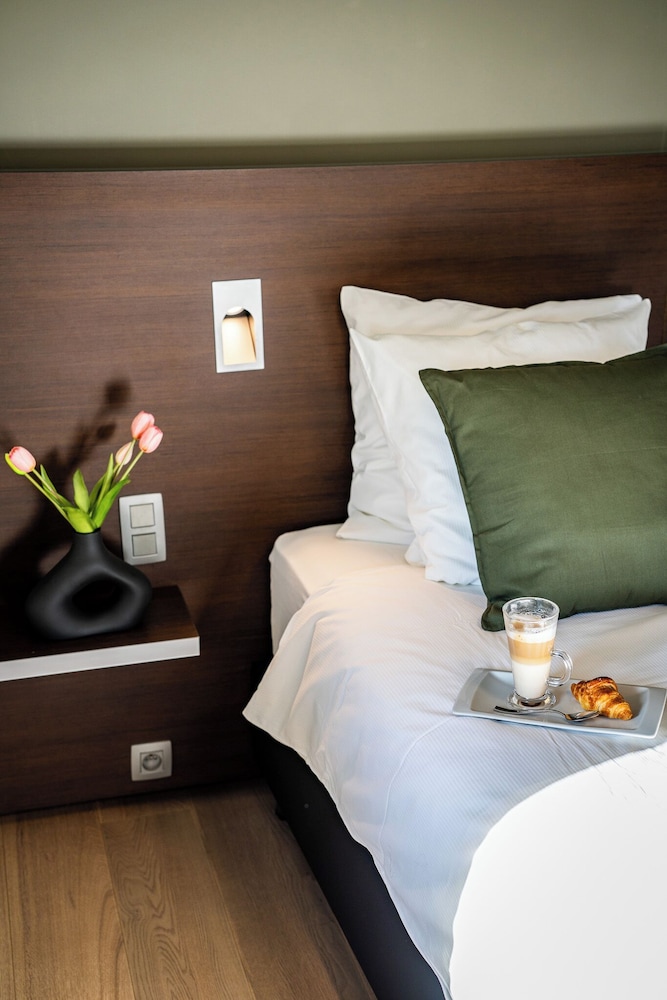 Standard Room - Photo 7