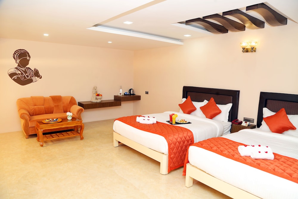 Luxury Suite photo 2