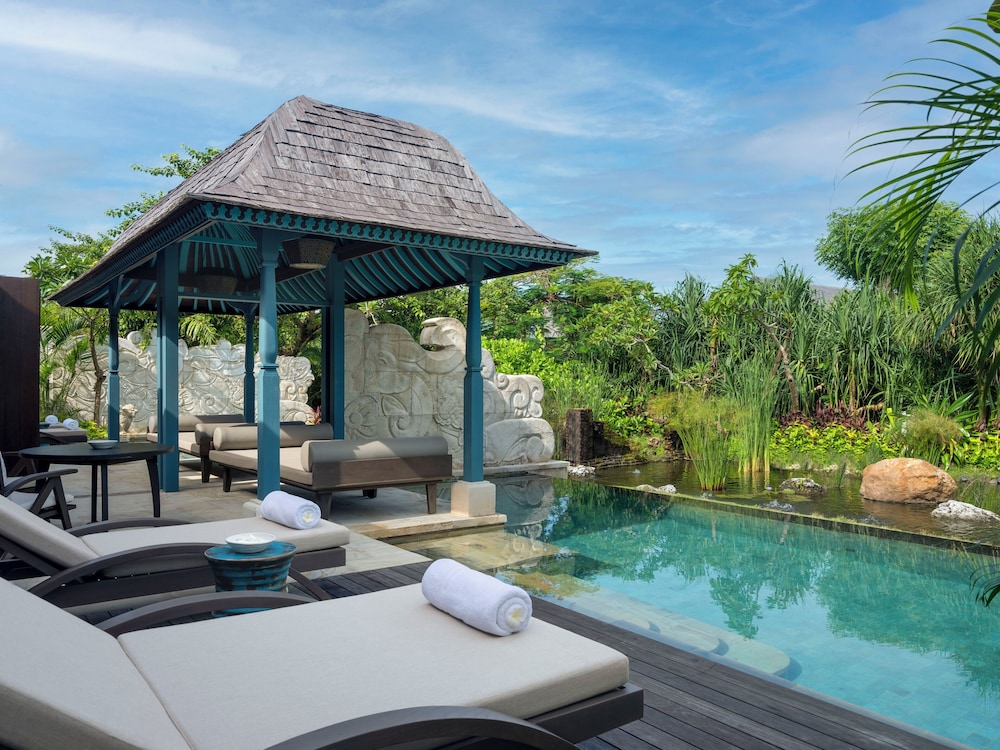 Premier Villa (Garden) - Photo 1