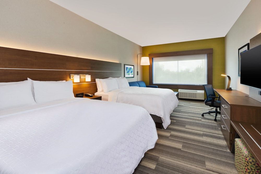 Suite, Multiple Beds