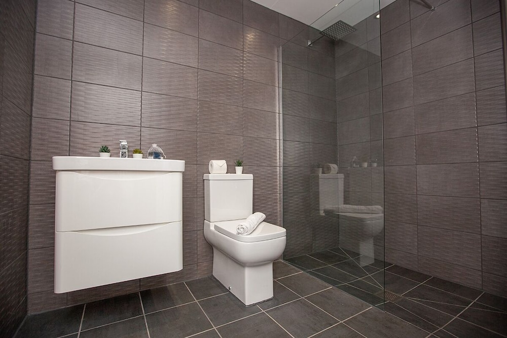 City Double or Twin Room, 2 Bedrooms, City View - Photo 8