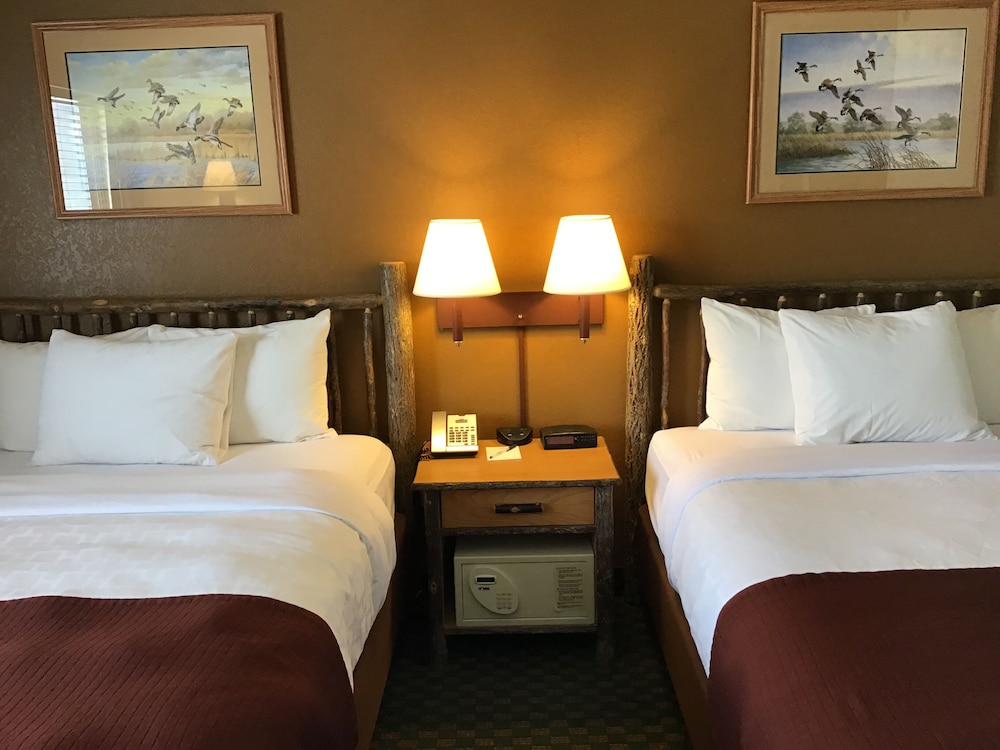 Suite, Multiple Beds, Non Smoking photo 3