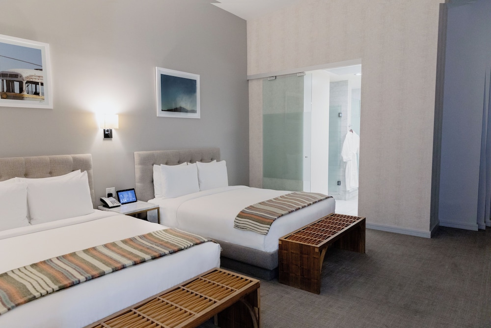 Deluxe Room, 2 Queen Beds