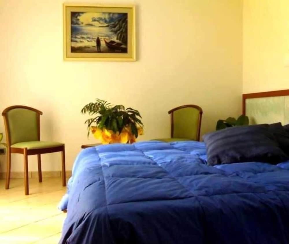 Basic Double or Twin Room, Balcony