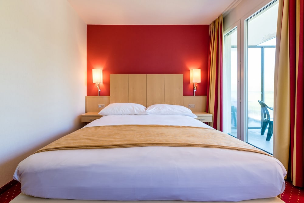 Standard Room, Balcony photo 3