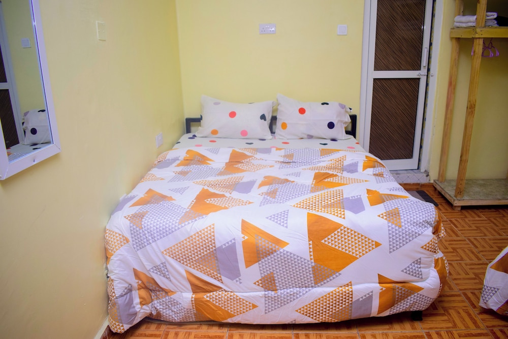 Quadruple Room, City View photo 2