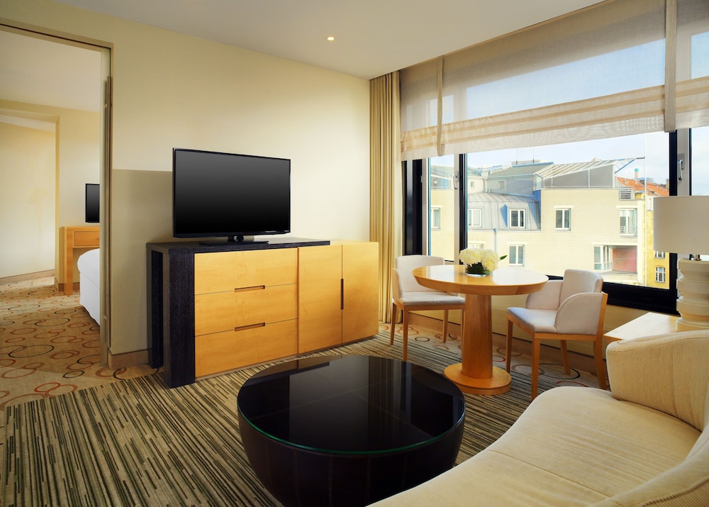 Executive Suite, 1 Bedroom thumbnail 6