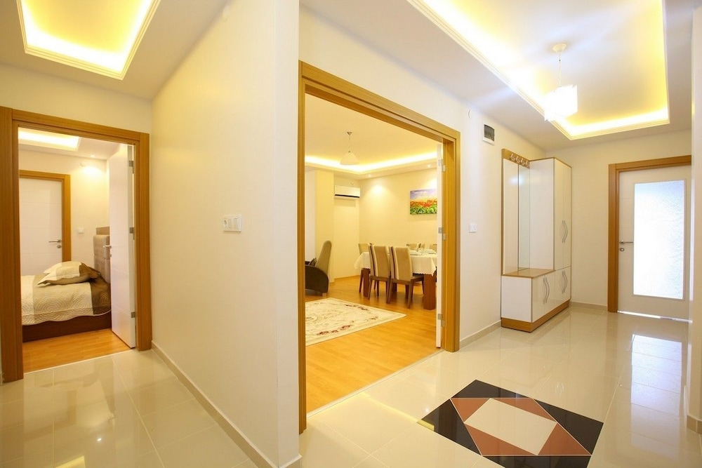 Family Apartment, 3 Bedrooms photo 3