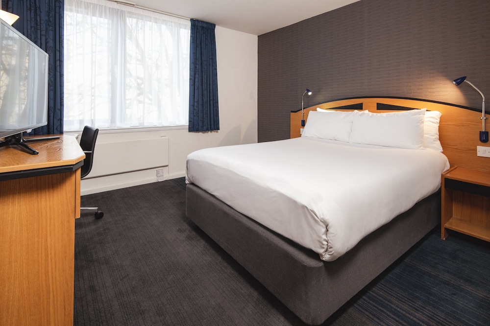 Standard Room, 1 Double Bed (with Free Hot Breakfast) photo 1