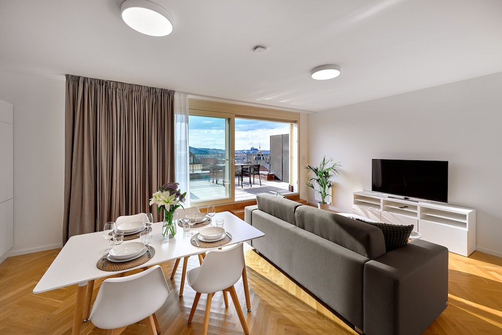 Exclusive Penthouse, 2 Bedrooms, Terrace