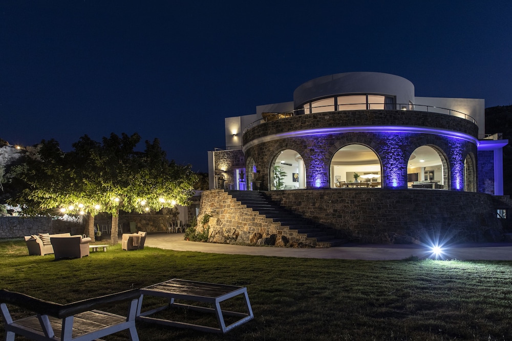 Villa Noura with Private Pool, Sea View photo 3