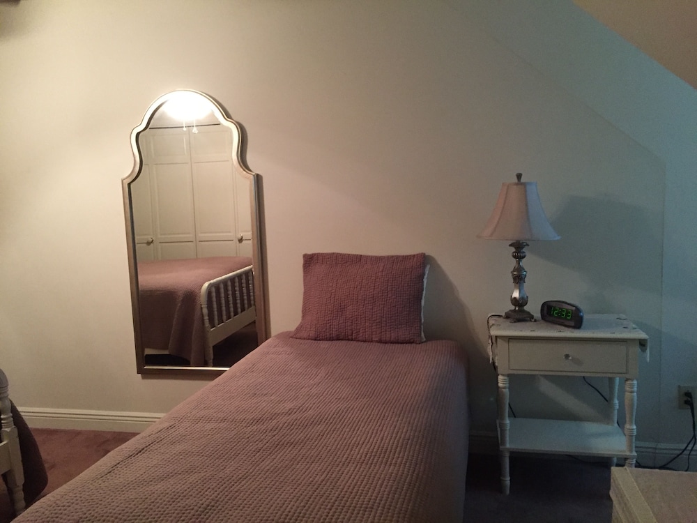 Luxury Room, 1 Double & 1 Twin Bed, BR3 photo 3
