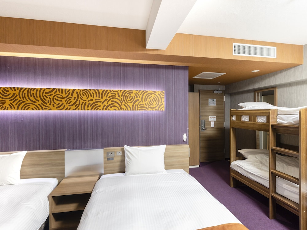 Twin Room with Bunk Bed, Smoking - Photo 2