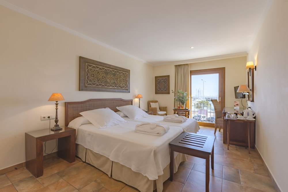 Standard Doble or twin room harbor view photo 3