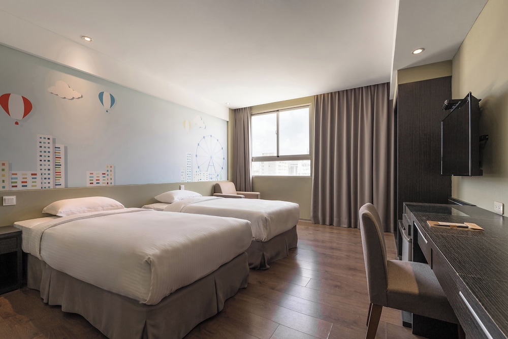 Business Twin Room - Photo 1