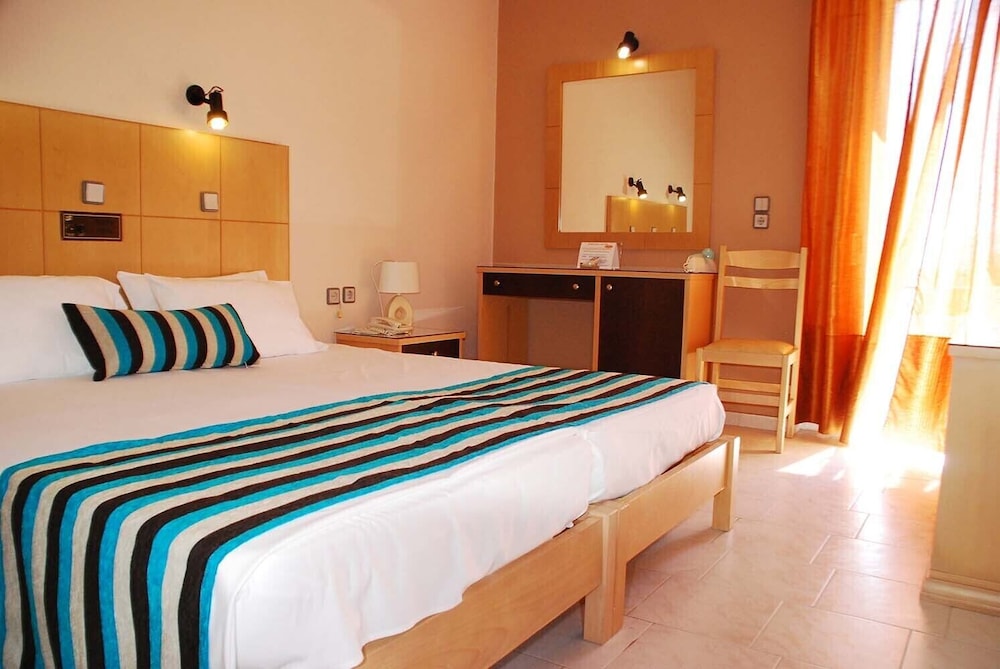 Double or Twin Room, Garden View photo 3