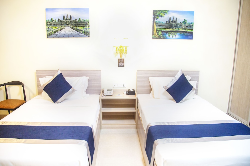 Deluxe Twin Room (with One-way Airport Pick) - Photo 1