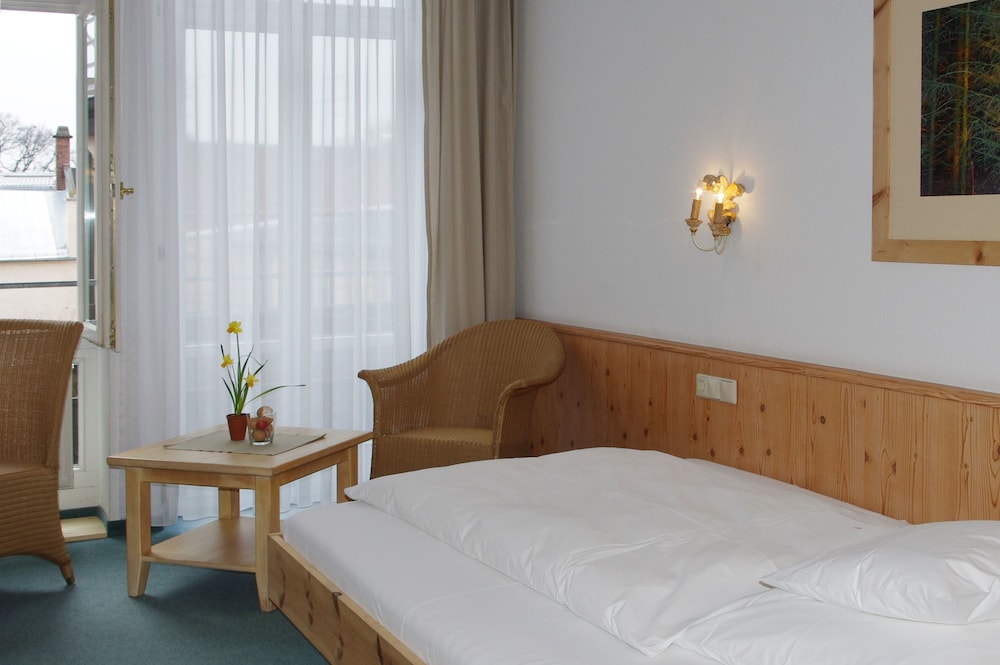Economy Single Room