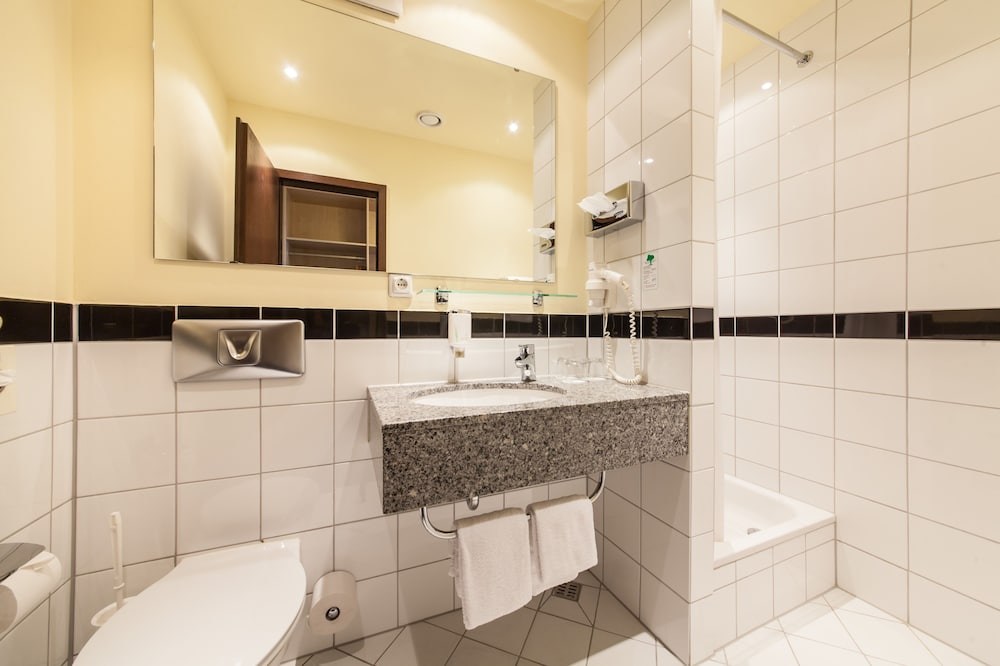 Standard Triple Room - Photo 4