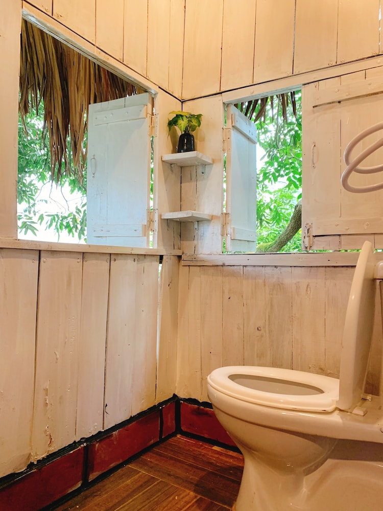 Standard Tree House photo 3