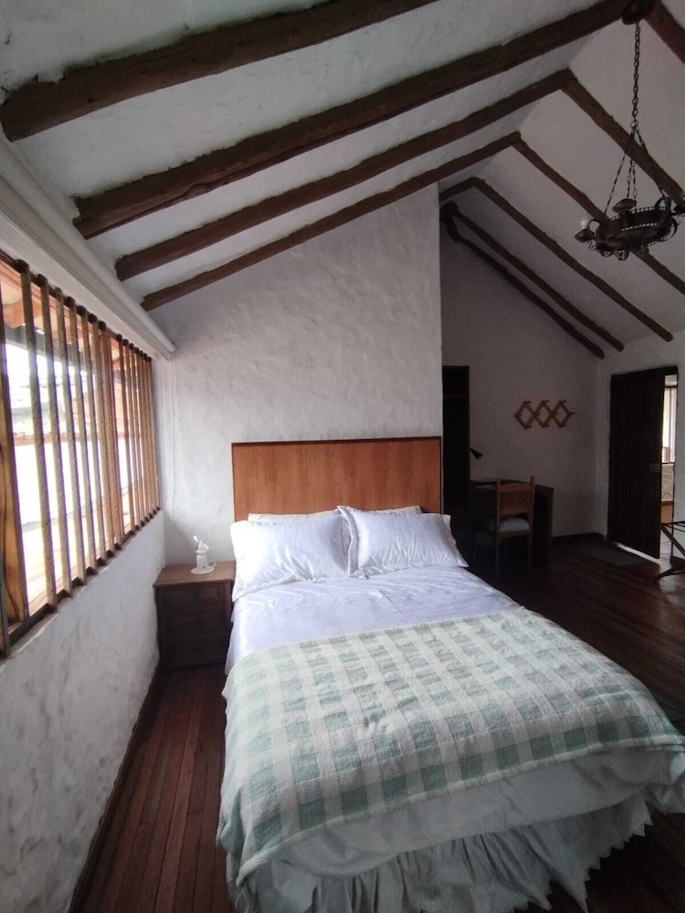 Junior Single Room, Courtyard View
