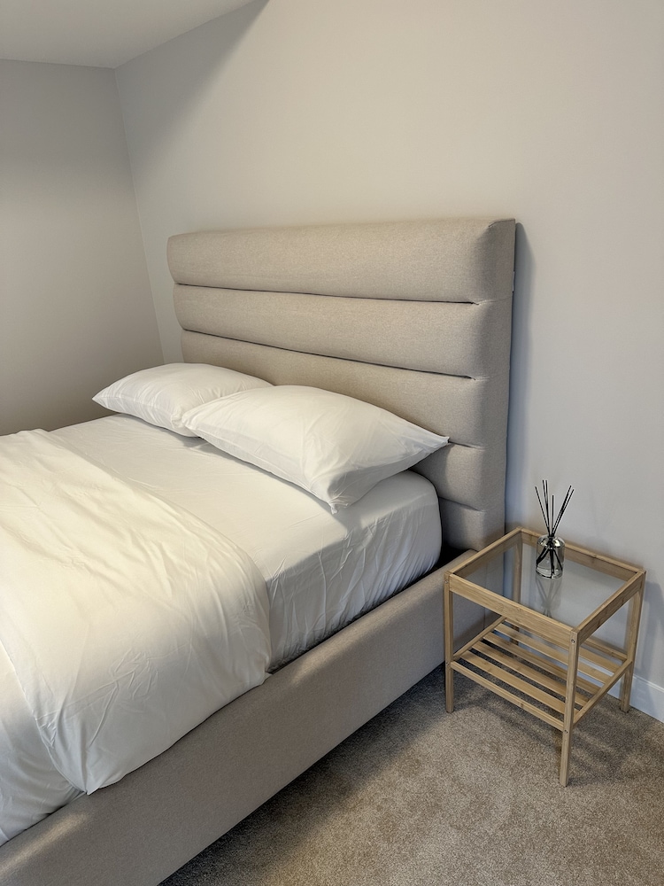 Premium Studio photo 1