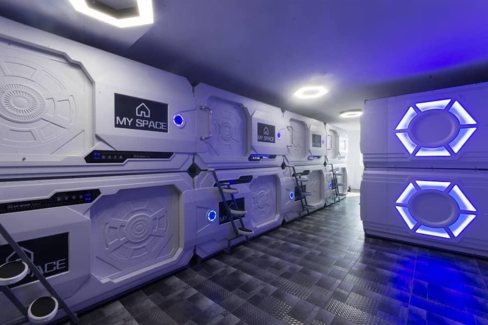 Capsule Unit