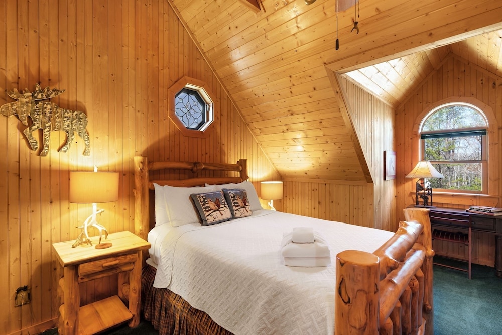 Cabin, 3 Bedrooms photo 3